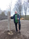 Der Baum RHADE kann nun im Stadtkronepark wachsen