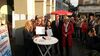 Das Foto zeigt Yasmin Fahimi, 3. v. l. Eingerahmt v. Michael Baune, r. und Manfred Pauls links