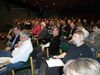Konzentration und Engagement. Die Besucher verfolgten und begleiteten aktiv die Veranstaltung