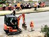 Verantwortlich für die Arbeiten sind nicht die Bautrupps aus vielen Ländern. Es sind die Auftraggeber.