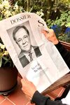 Dem Zeitungsleser über die Schulter geblickt. Eigenes Foto